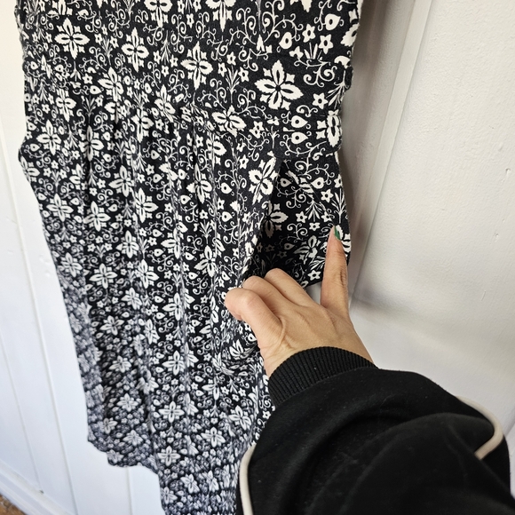 Boden Margot Scoop Neck Cap Sleeve Jersey Black White Print Midi Dress Sz 8L - Picture 4 of 10